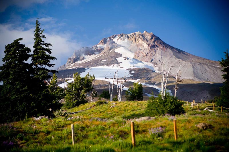 Timberline Ski Lodge Opens to Happy Oregonians 